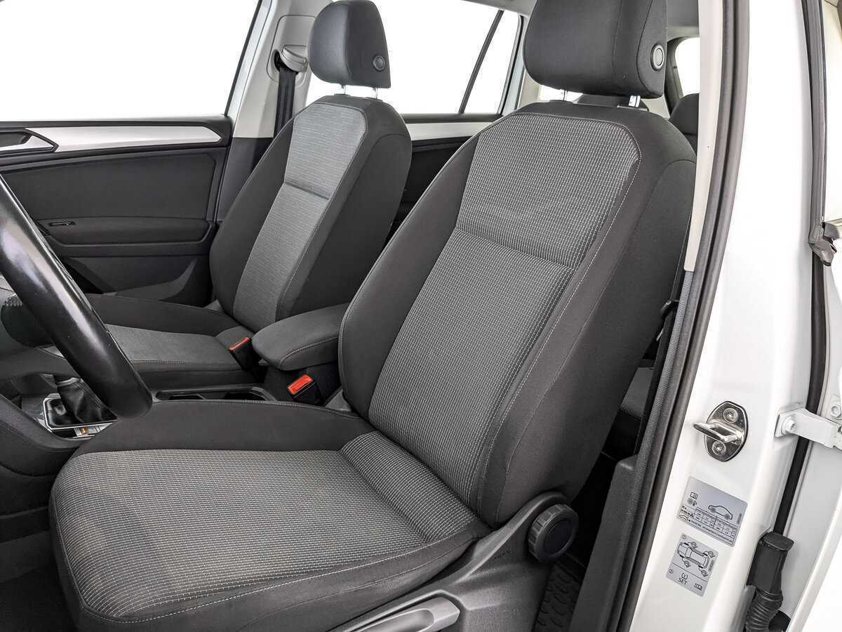 Купить Volkswagen Tiguan с пробегом. Фото: #19
