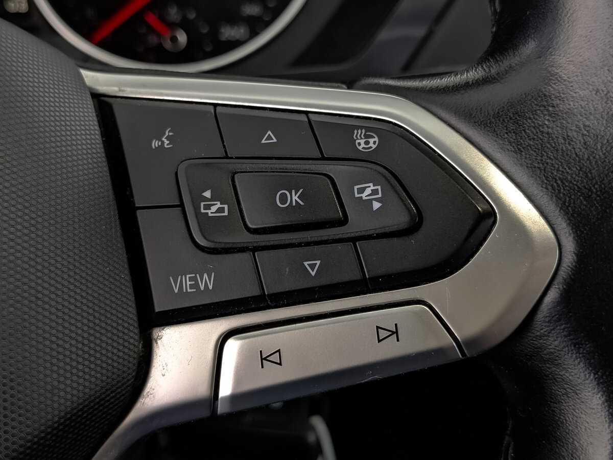 Купить Volkswagen Tiguan с пробегом. Фото: #28