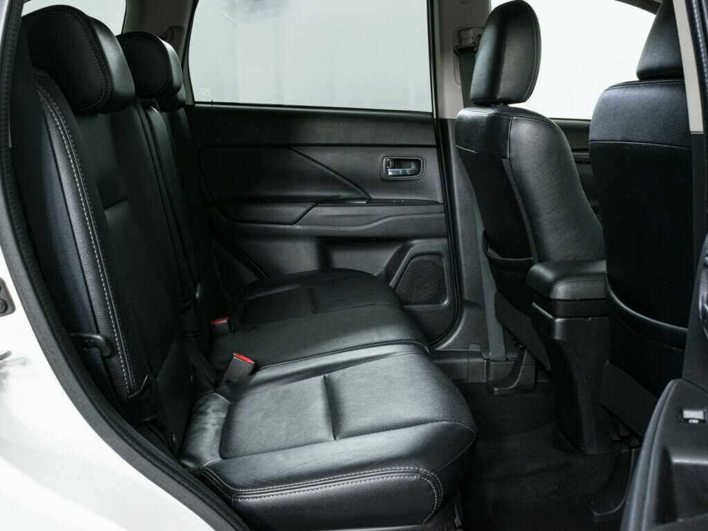 Продажа Б/У Митсубиши Оутлэндер. Фото: #9