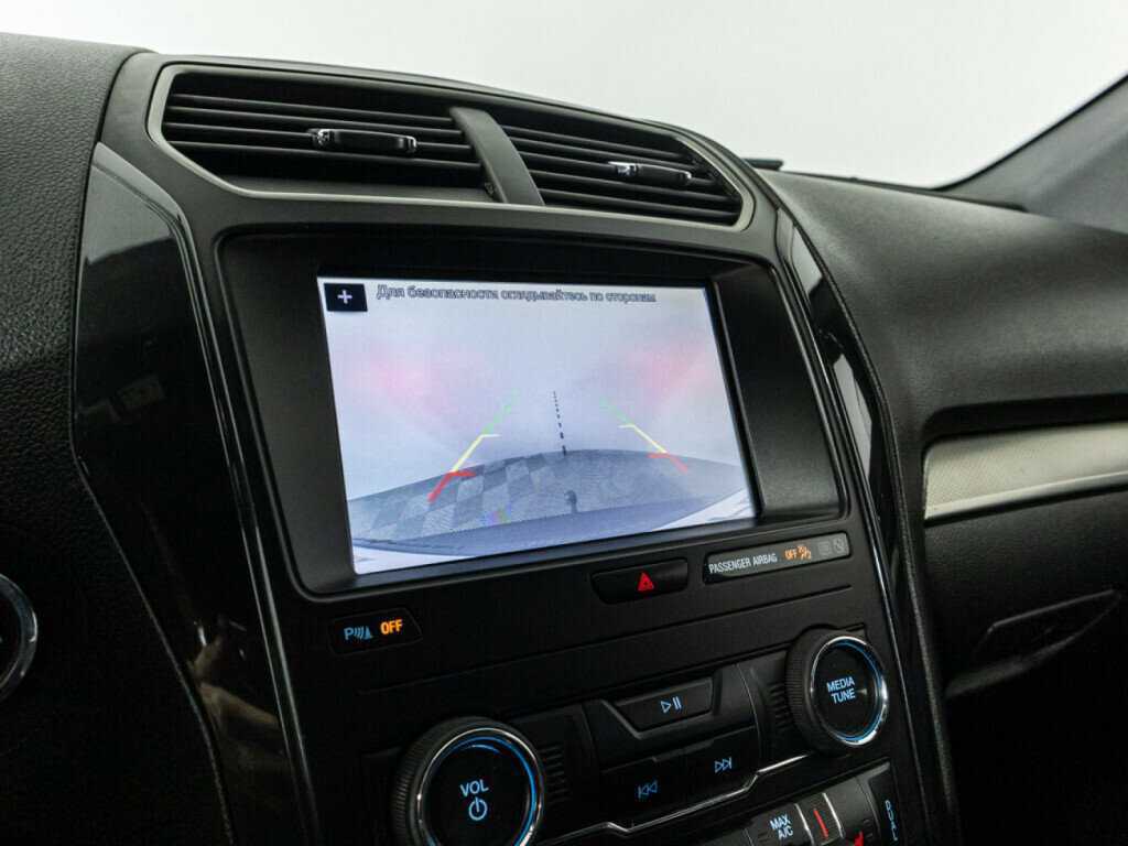 Купить Ford Explorer с пробегом. Фото: #12