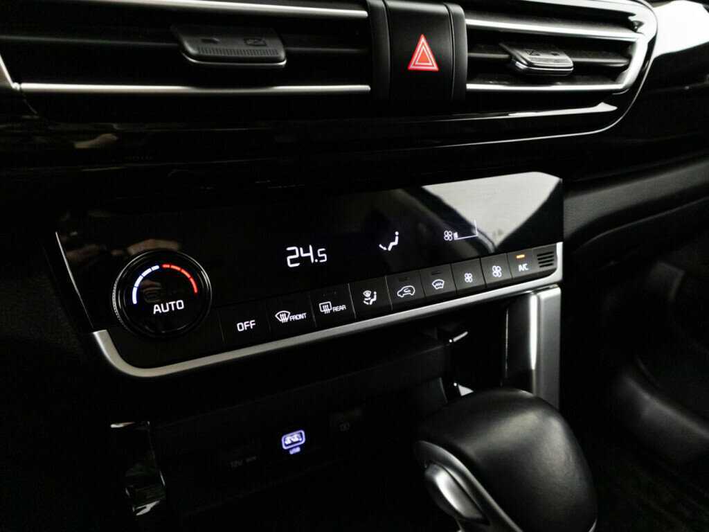 Купить Kia Seltos с пробегом. Фото: #20