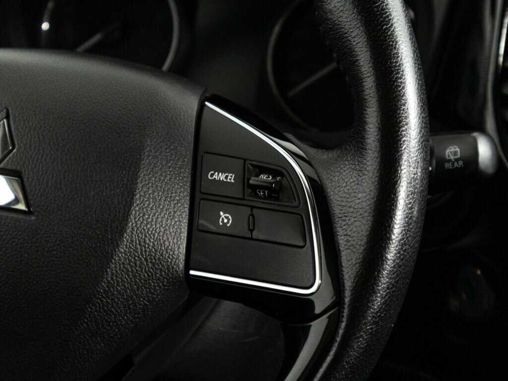 Купить Mitsubishi Outlander с пробегом. Фото: #16