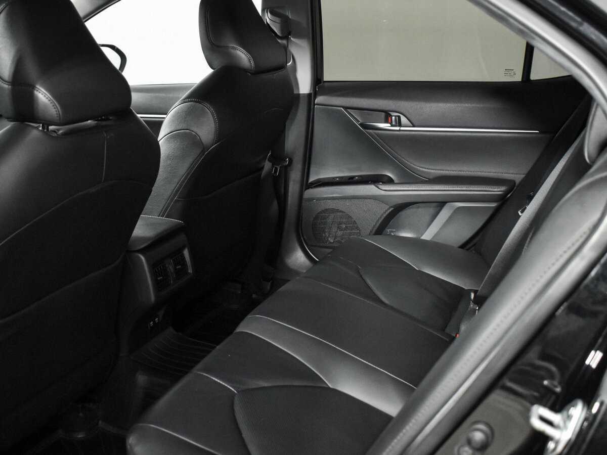 Купить Toyota Camry с пробегом. Фото: #10