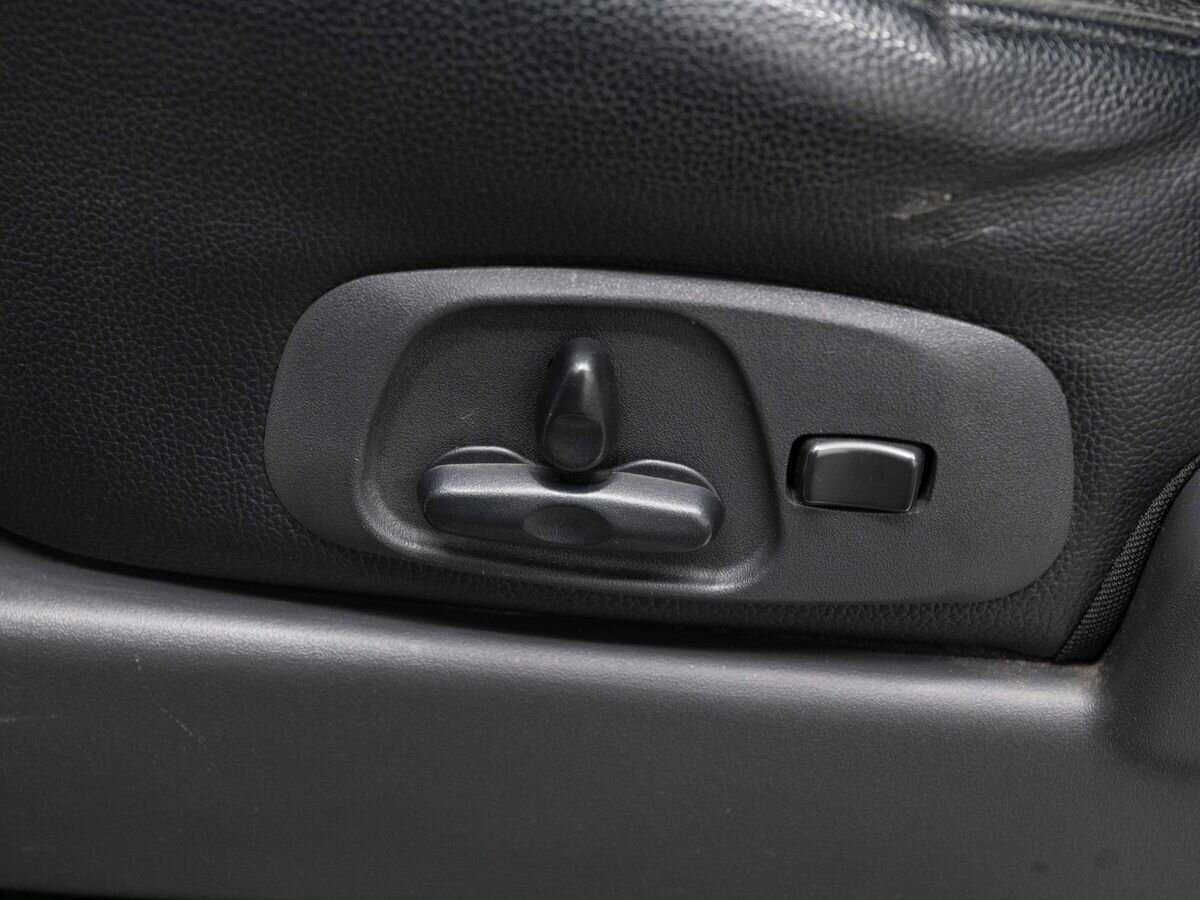 Купить Mitsubishi Pajero с пробегом. Фото: #19