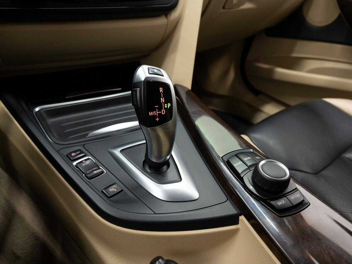 Купить BMW 3 серии с пробегом. Фото: #21