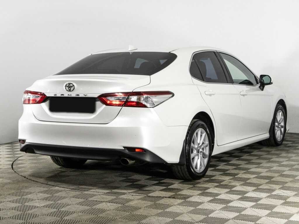 Купить Toyota Camry с пробегом. Фото: #4