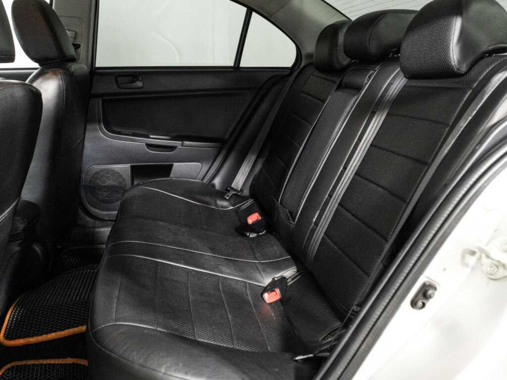 Купить Mitsubishi Lancer с пробегом. Фото: #9