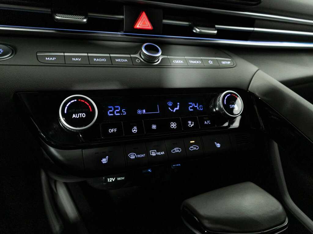 Купить Hyundai Elantra с пробегом. Фото: #19