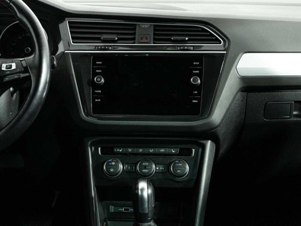 Купить Volkswagen Tiguan с пробегом. Фото: #13