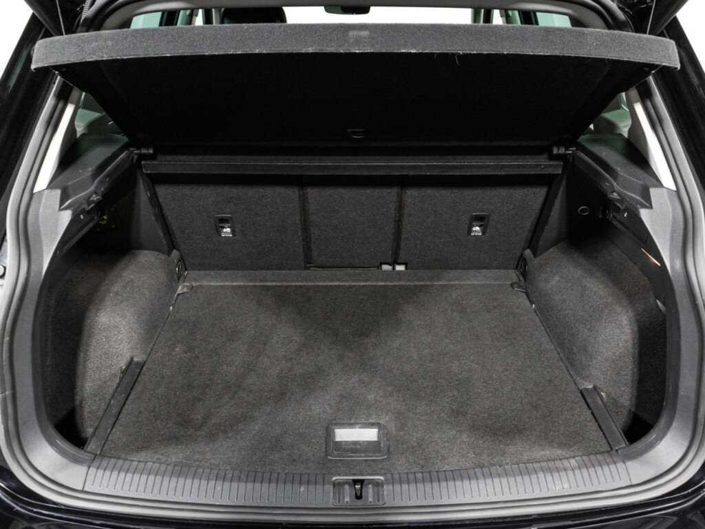 Купить Volkswagen Tiguan с пробегом. Фото: #14