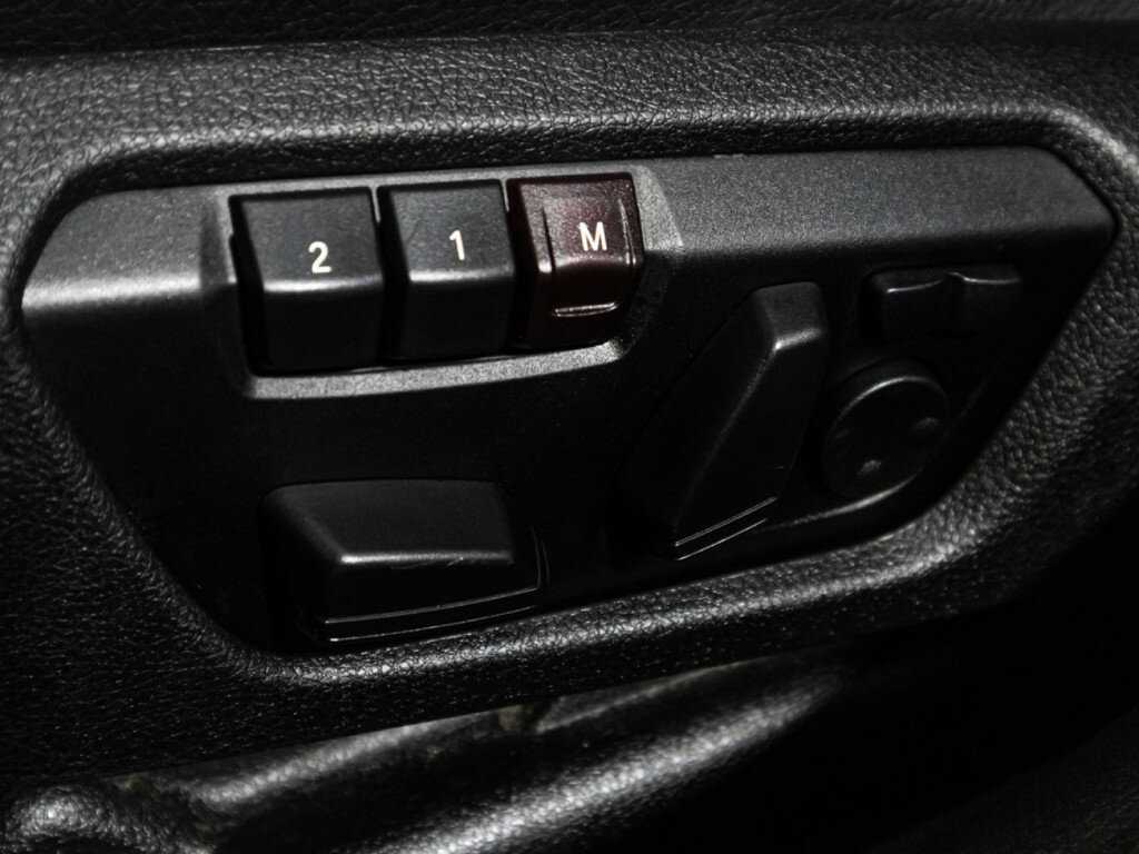 Купить BMW 3 серии с пробегом. Фото: #16