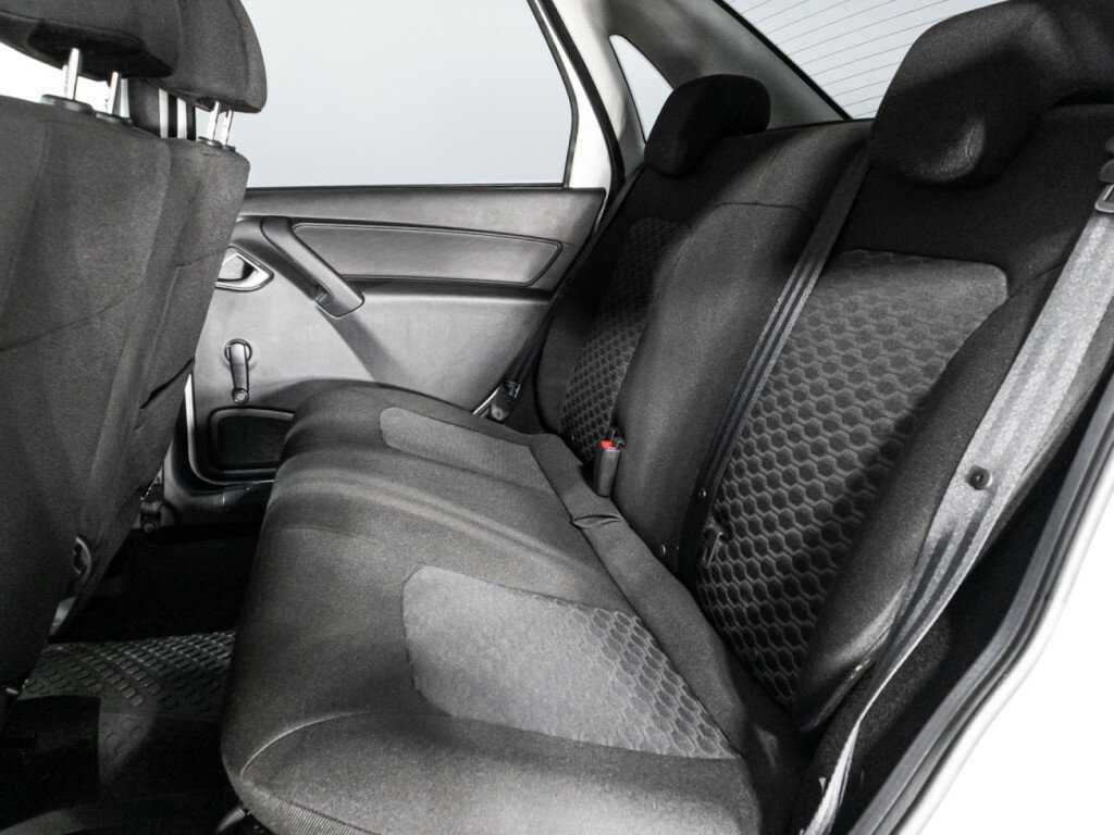 Купить Lada (ВАЗ) Granta с пробегом. Фото: #9