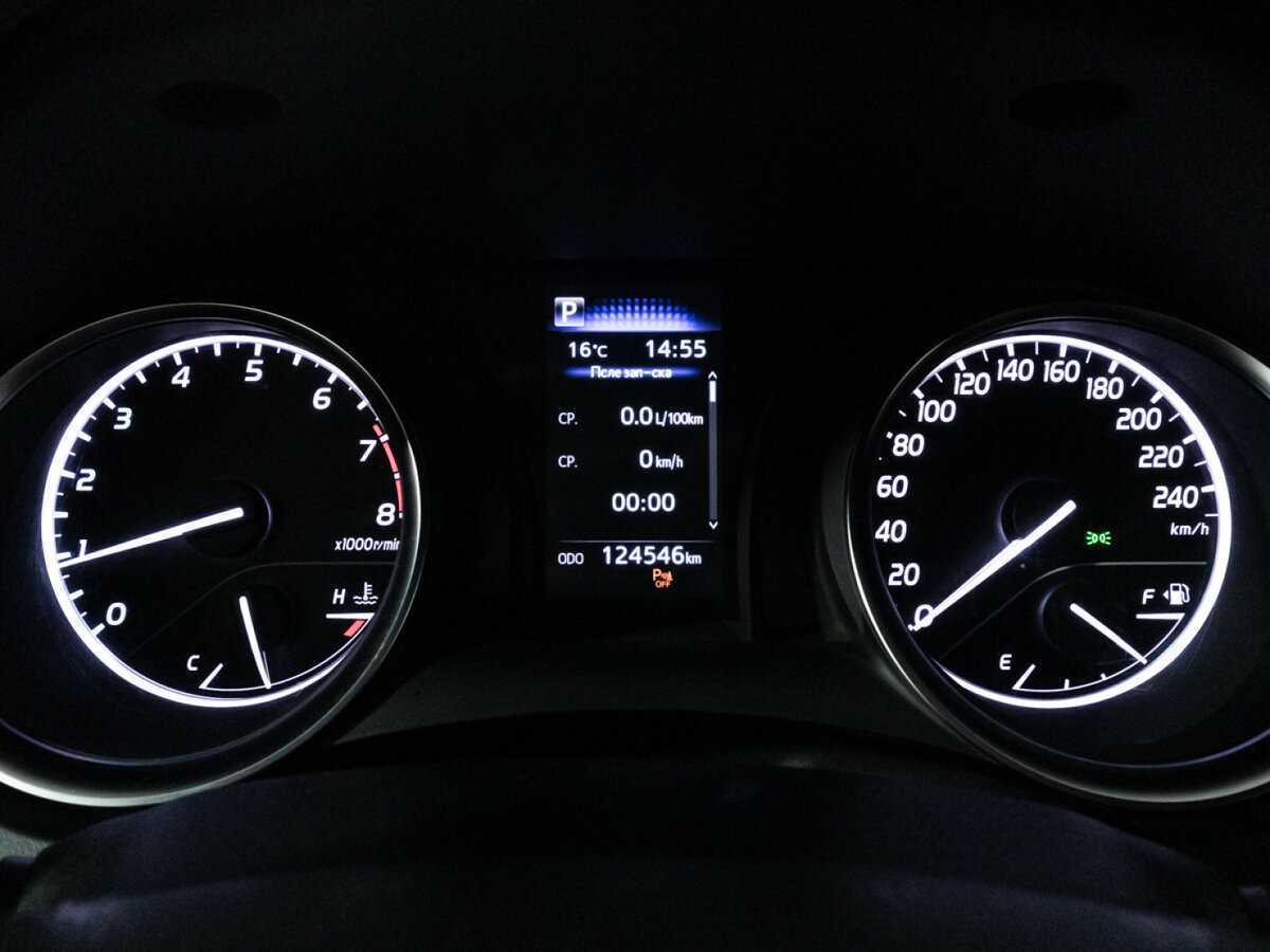 Купить Toyota Camry с пробегом. Фото: #11