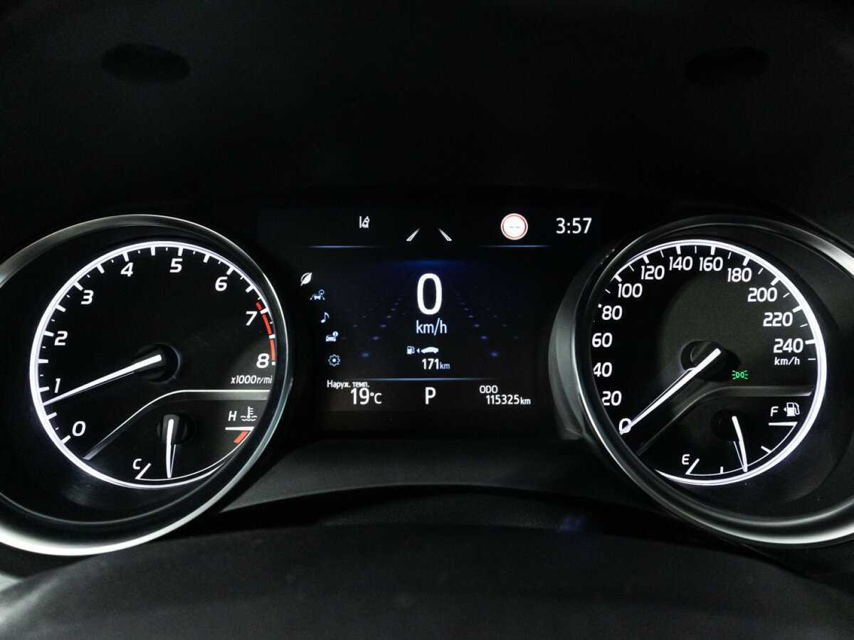 Купить Toyota Camry с пробегом. Фото: #9