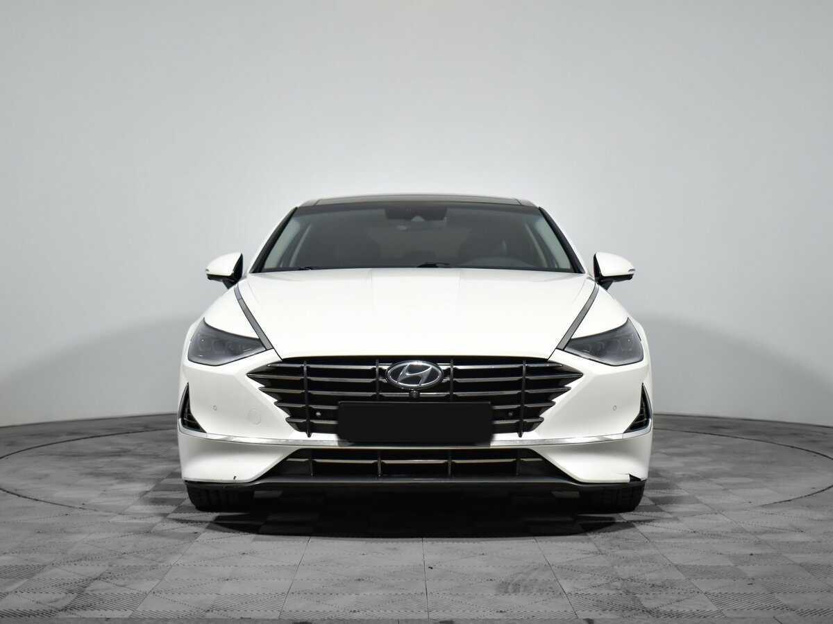 Купить Hyundai Sonata с пробегом. Фото: #1