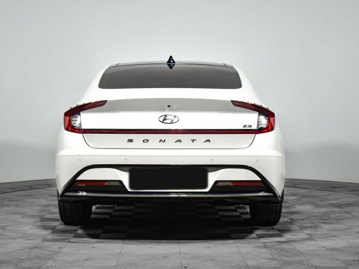 Купить Hyundai Sonata с пробегом. Фото: #4