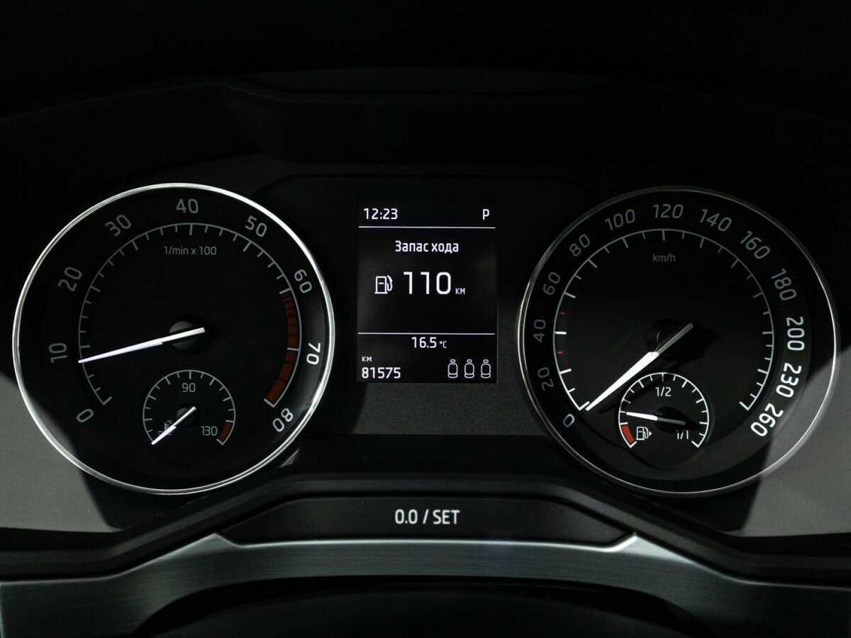 Купить Skoda Superb с пробегом. Фото: #11