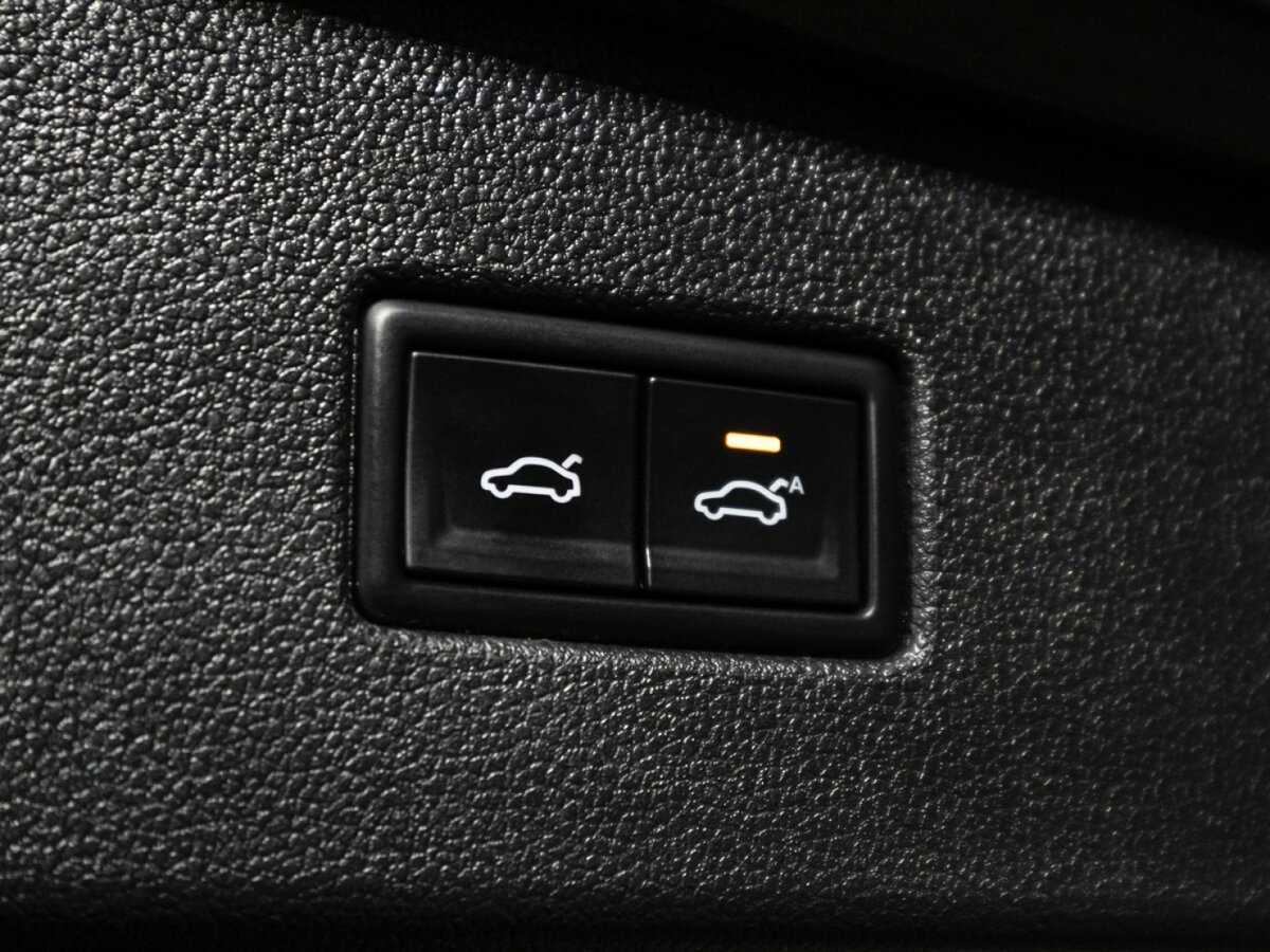 Купить Volkswagen Tiguan с пробегом. Фото: #14