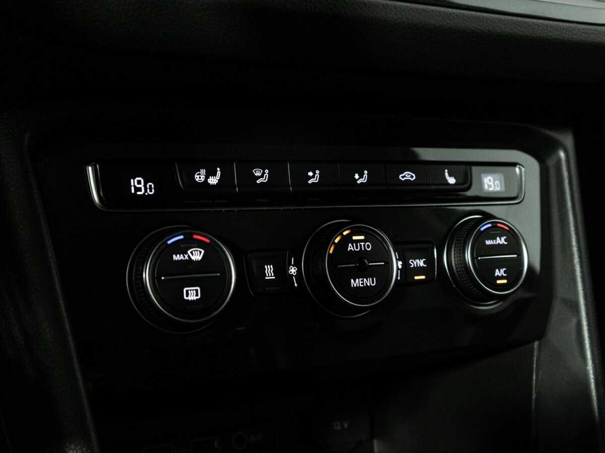 Купить Volkswagen Tiguan с пробегом. Фото: #20