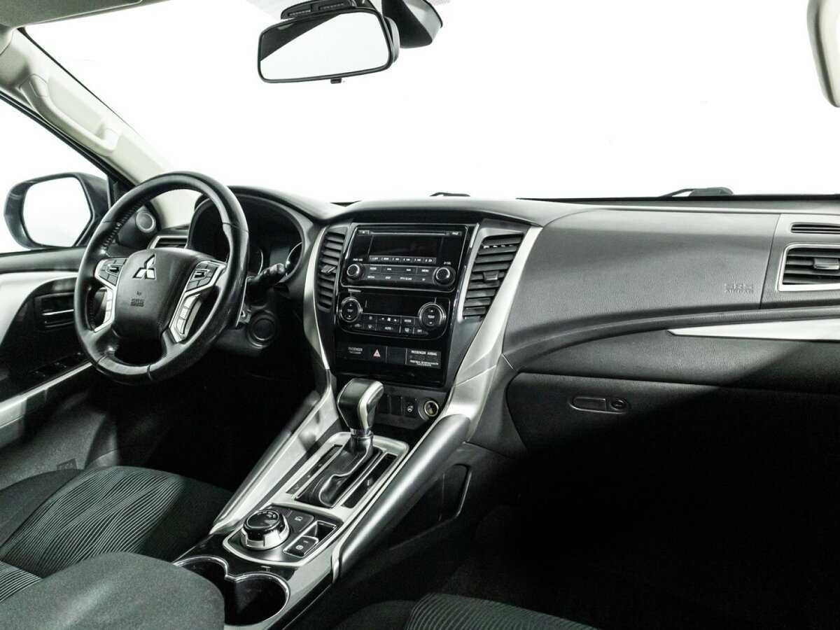 Купить Mitsubishi Pajero Sport с пробегом. Фото: #8