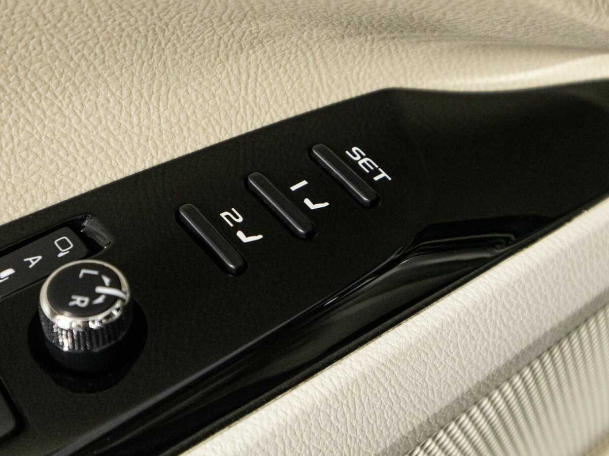 Купить Toyota Camry с пробегом. Фото: #20