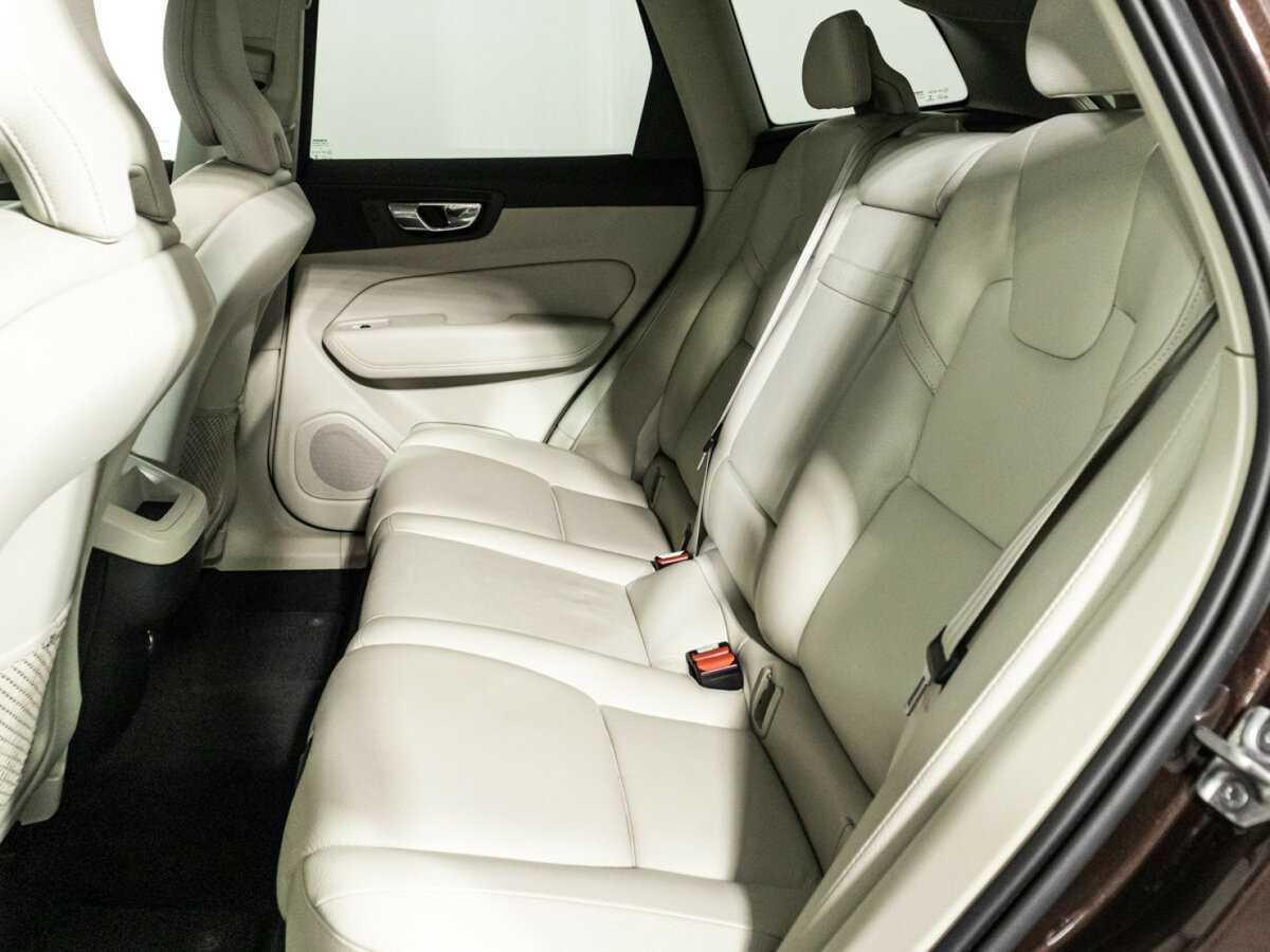 Купить Volvo XC60 с пробегом. Фото: #9