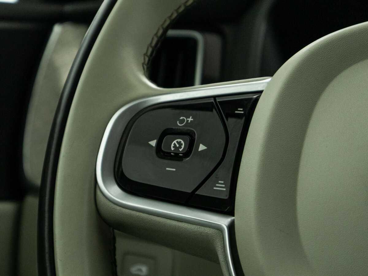 Купить Volvo XC60 с пробегом. Фото: #22