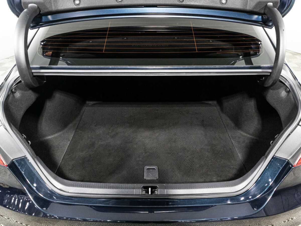 Купить Toyota Camry с пробегом. Фото: #14