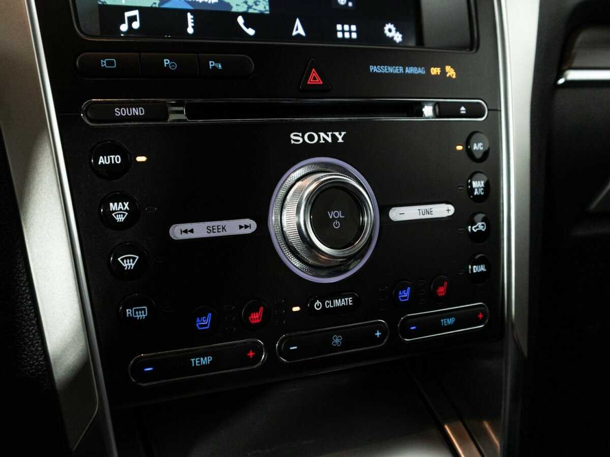 Купить Ford Explorer с пробегом. Фото: #23