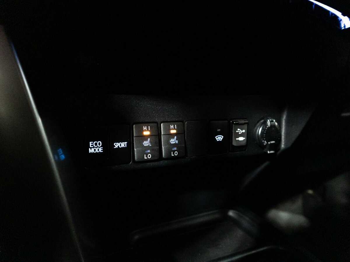 Купить Toyota RAV4 с пробегом. Фото: #19