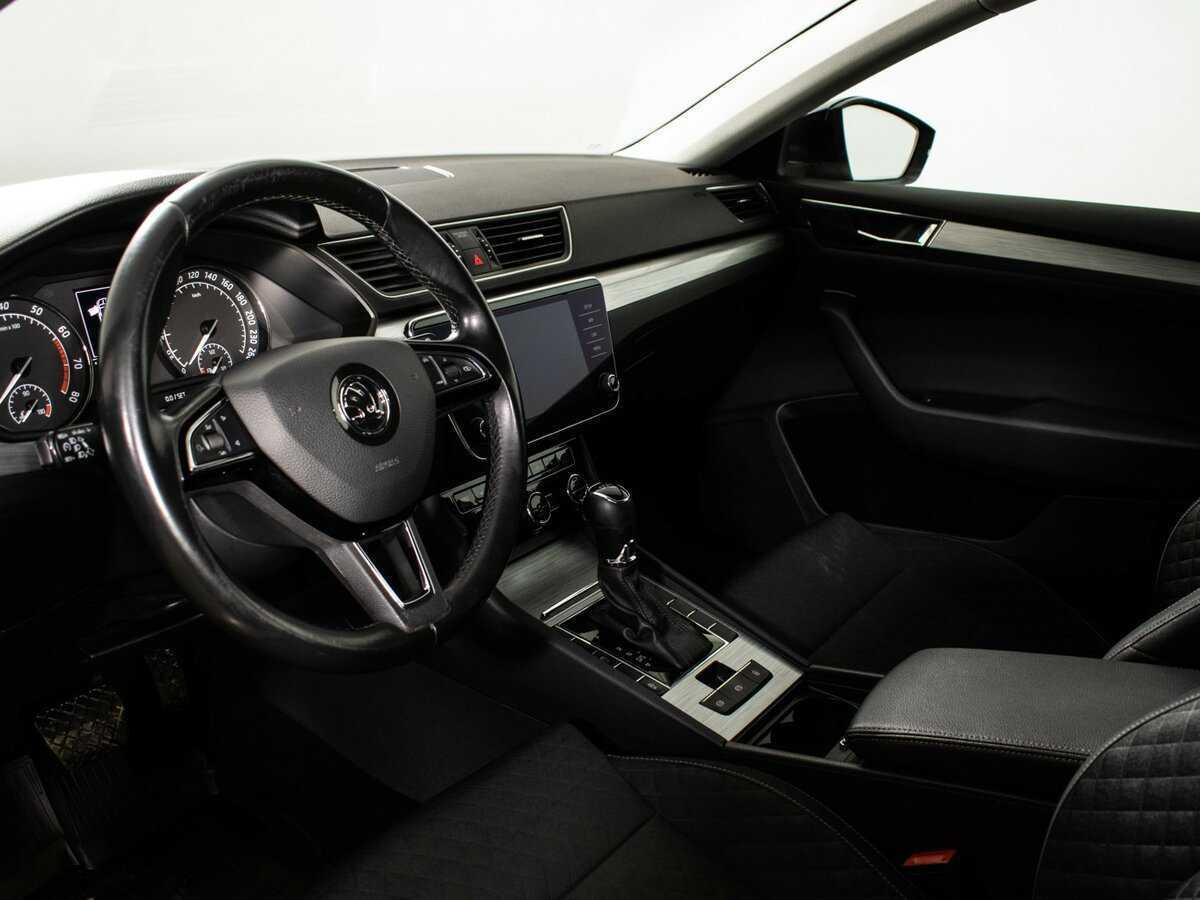 Купить Skoda Superb с пробегом. Фото: #12
