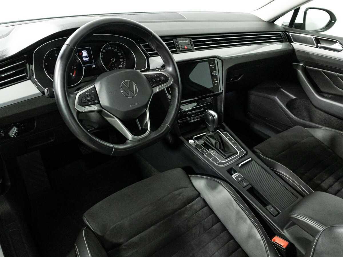 Купить Volkswagen Passat с пробегом. Фото: #10