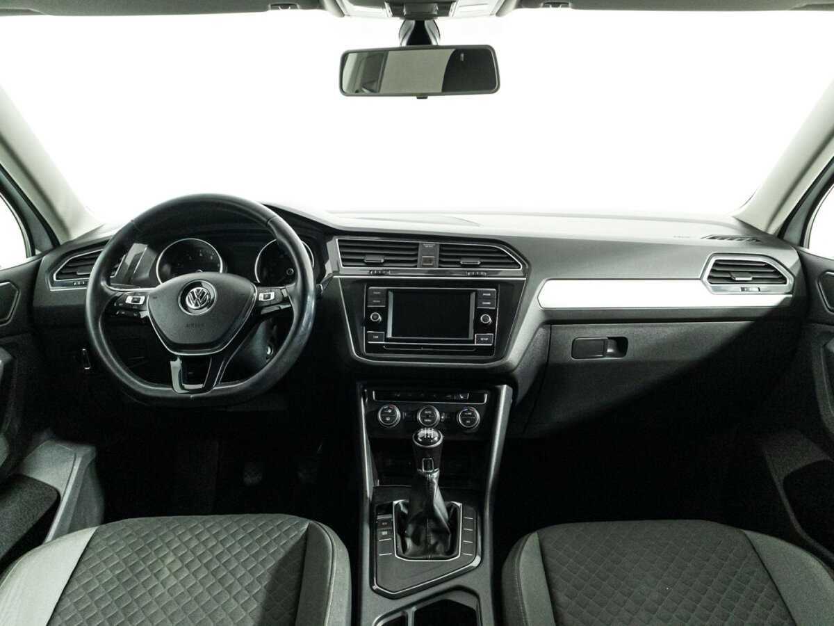 Купить Volkswagen Tiguan с пробегом. Фото: #12