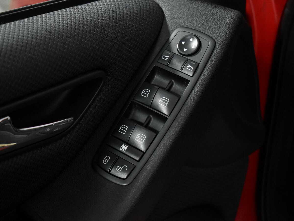 Купить Mercedes-Benz A-Класс с пробегом. Фото: #9