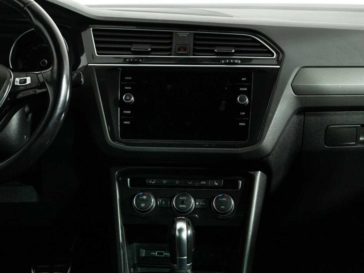 Купить Volkswagen Tiguan с пробегом. Фото: #13