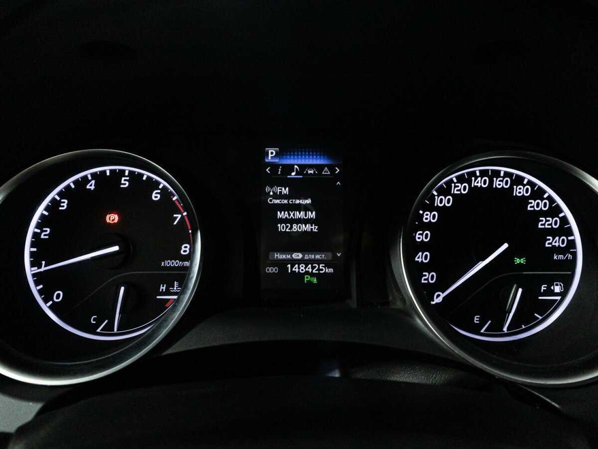 Купить Toyota Camry с пробегом. Фото: #11