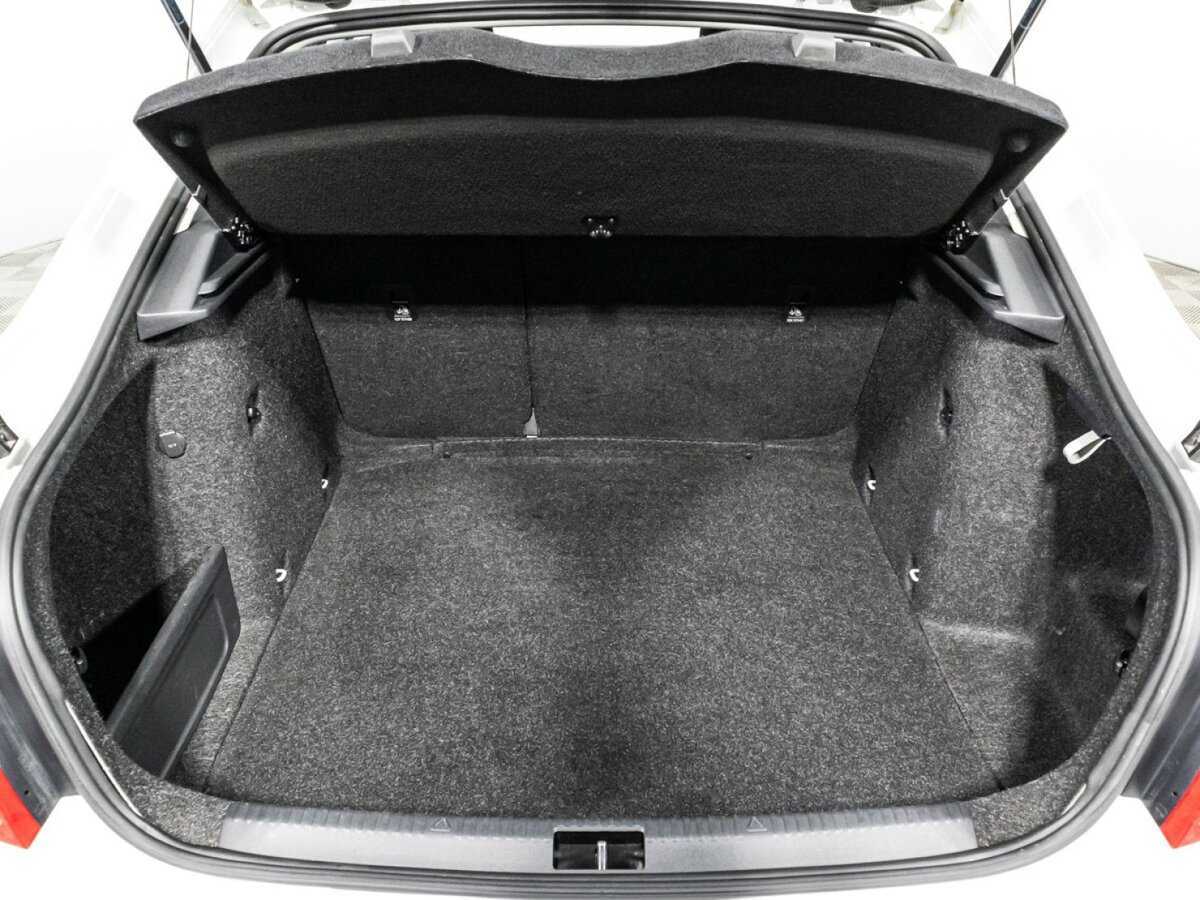 Купить Skoda Octavia с пробегом. Фото: #14