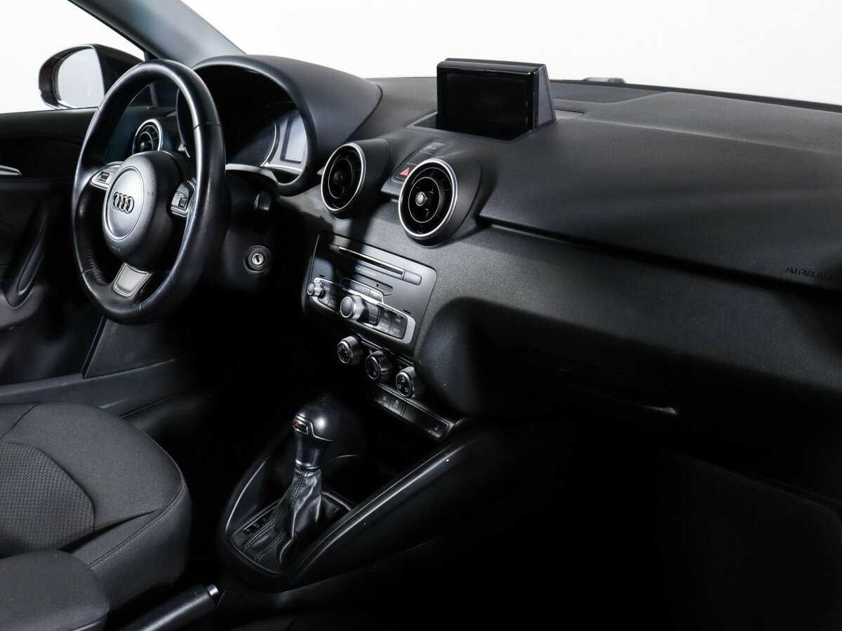 Купить Audi A1 с пробегом. Фото: #5