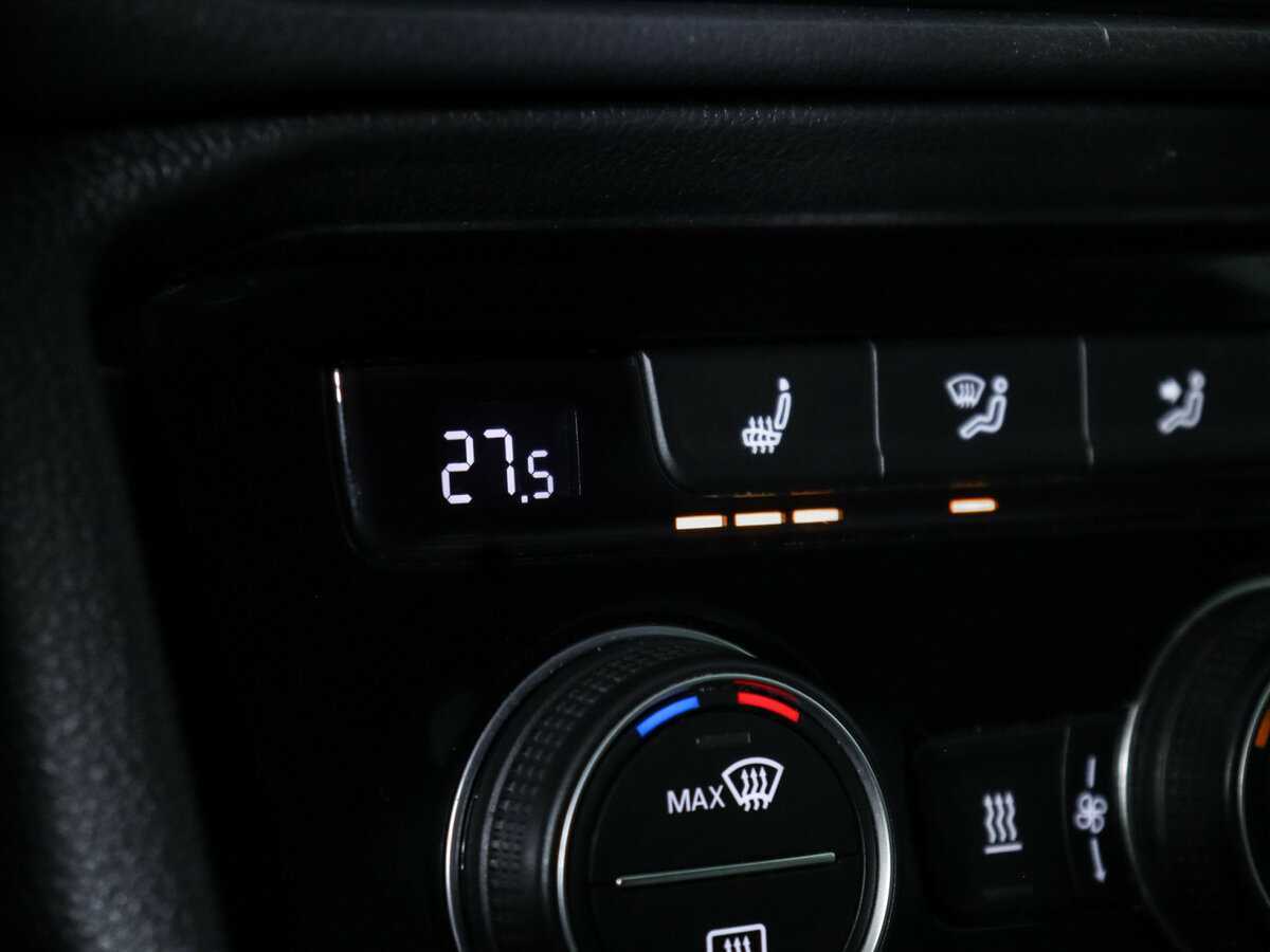 Купить Volkswagen Taos с пробегом. Фото: #13