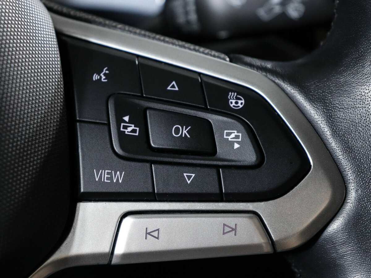 Купить Volkswagen Taos с пробегом. Фото: #16