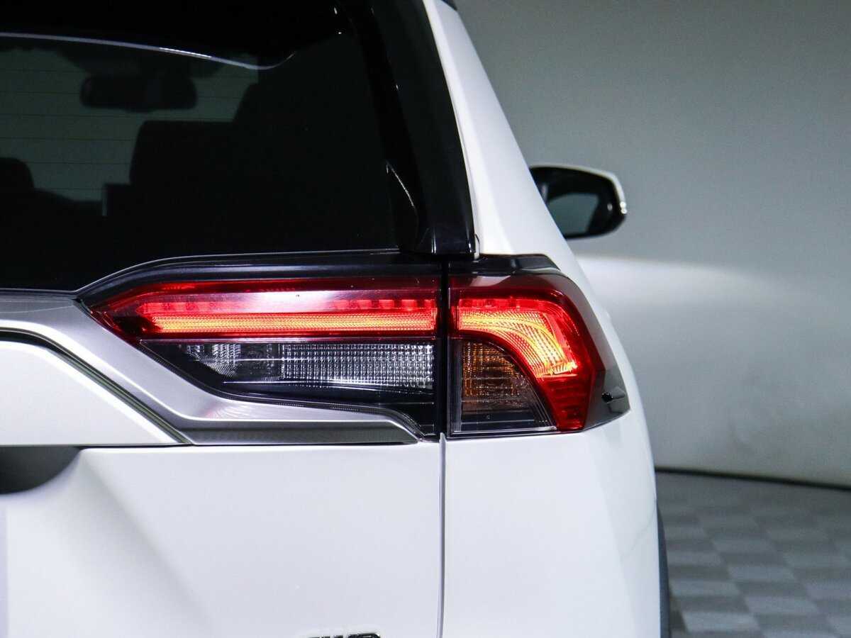 Купить Toyota RAV4 с пробегом. Фото: #24