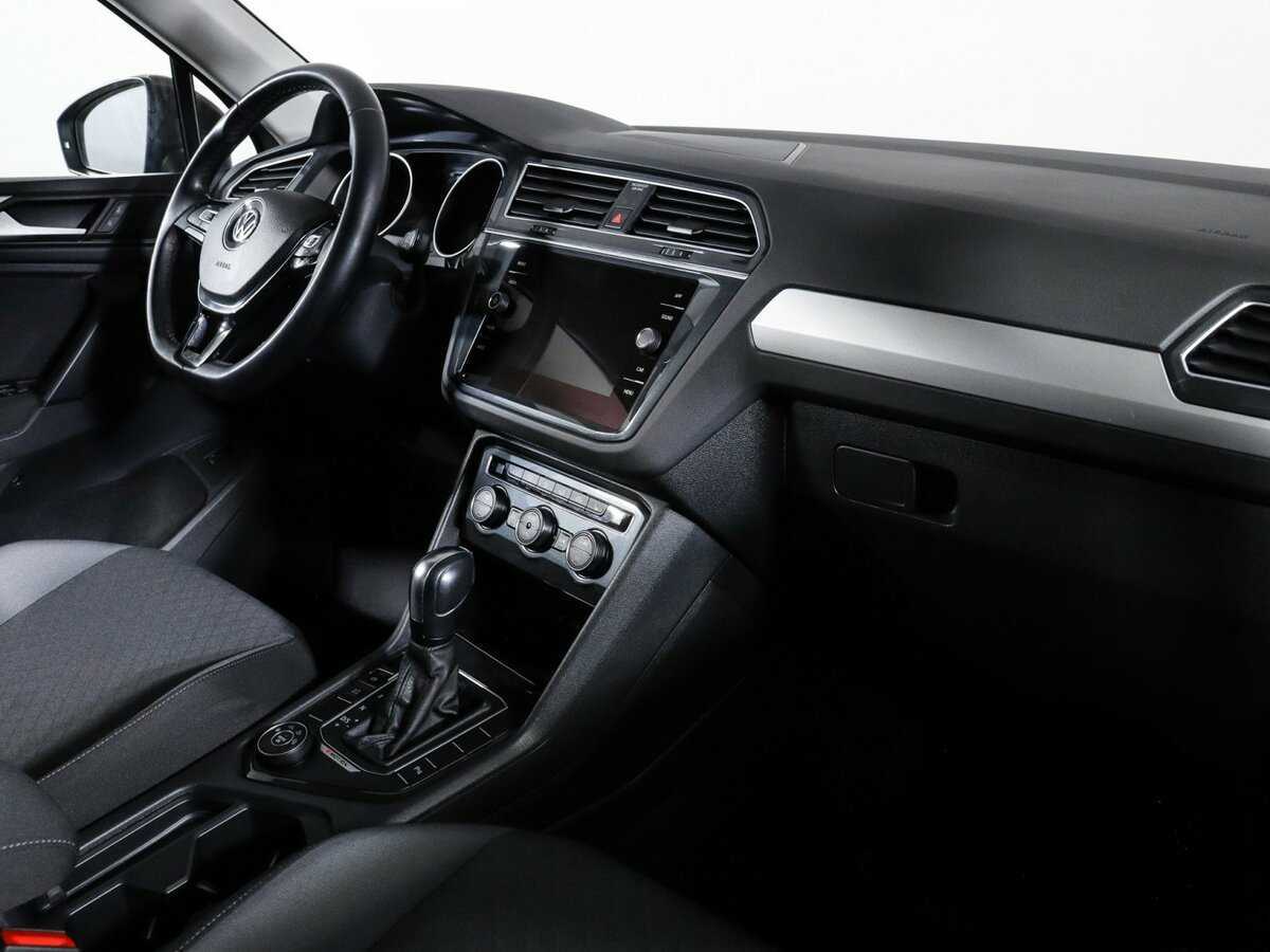 Купить Volkswagen Tiguan с пробегом. Фото: #5