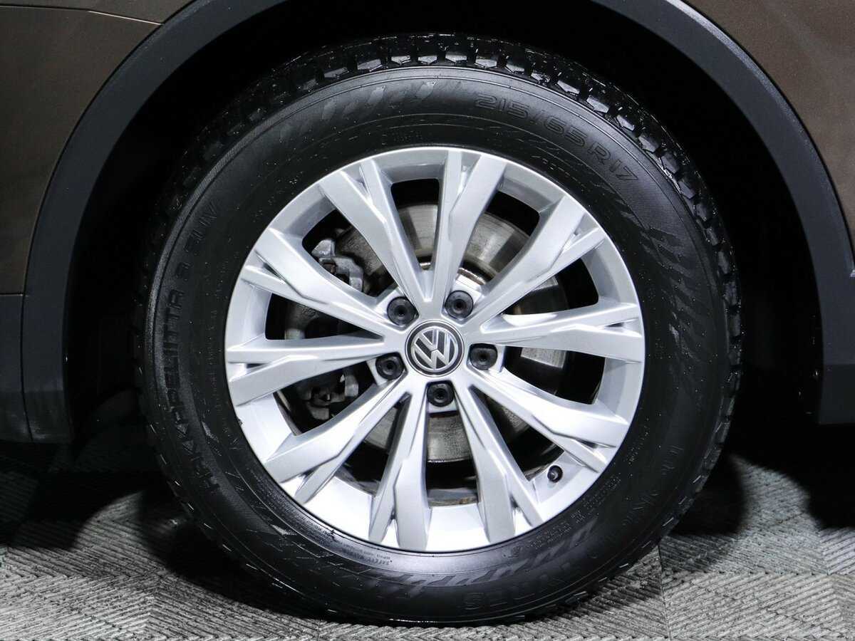 Купить Volkswagen Tiguan с пробегом. Фото: #11