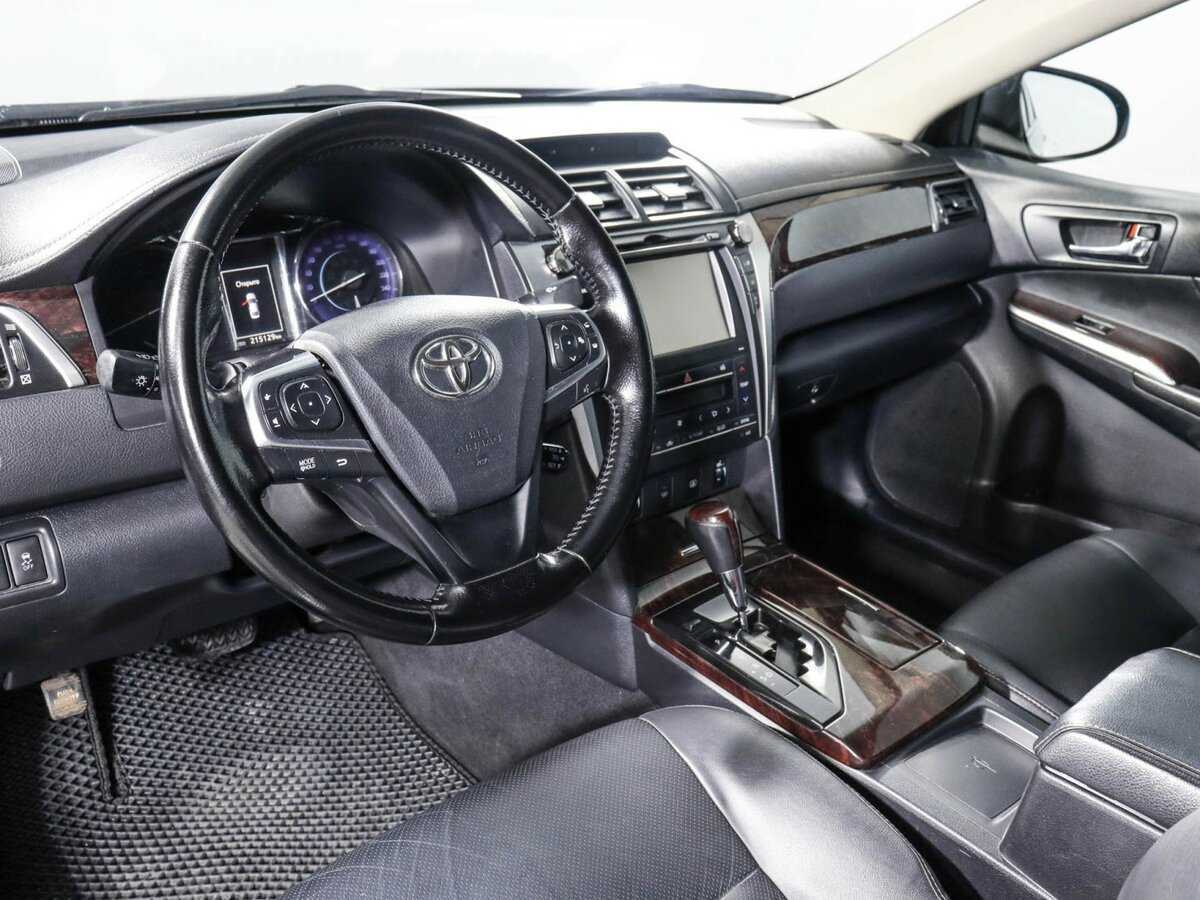 Купить Toyota Camry с пробегом. Фото: #11
