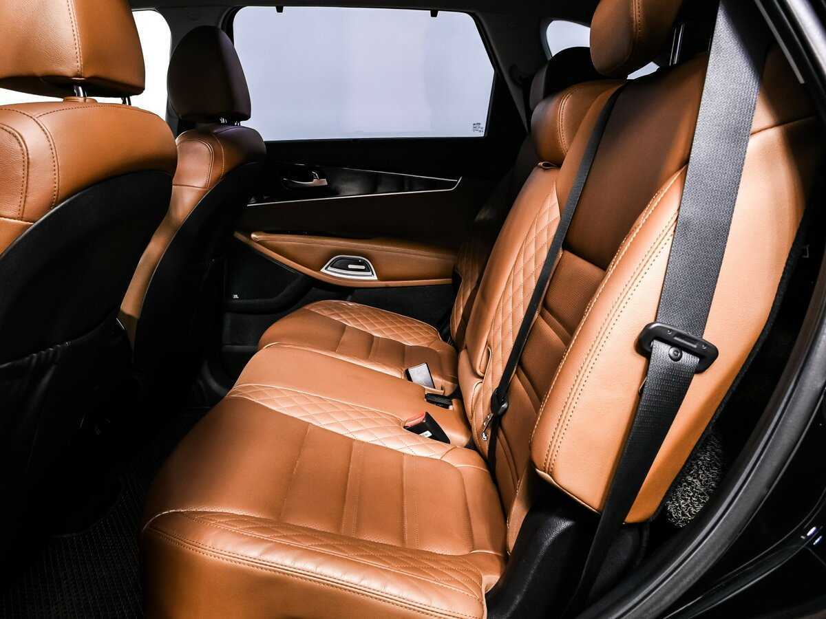Купить Kia Sorento с пробегом. Фото: #11
