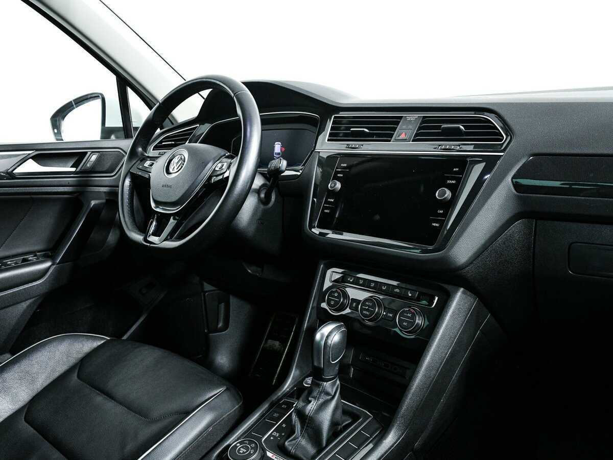 Купить Volkswagen Tiguan с пробегом. Фото: #8