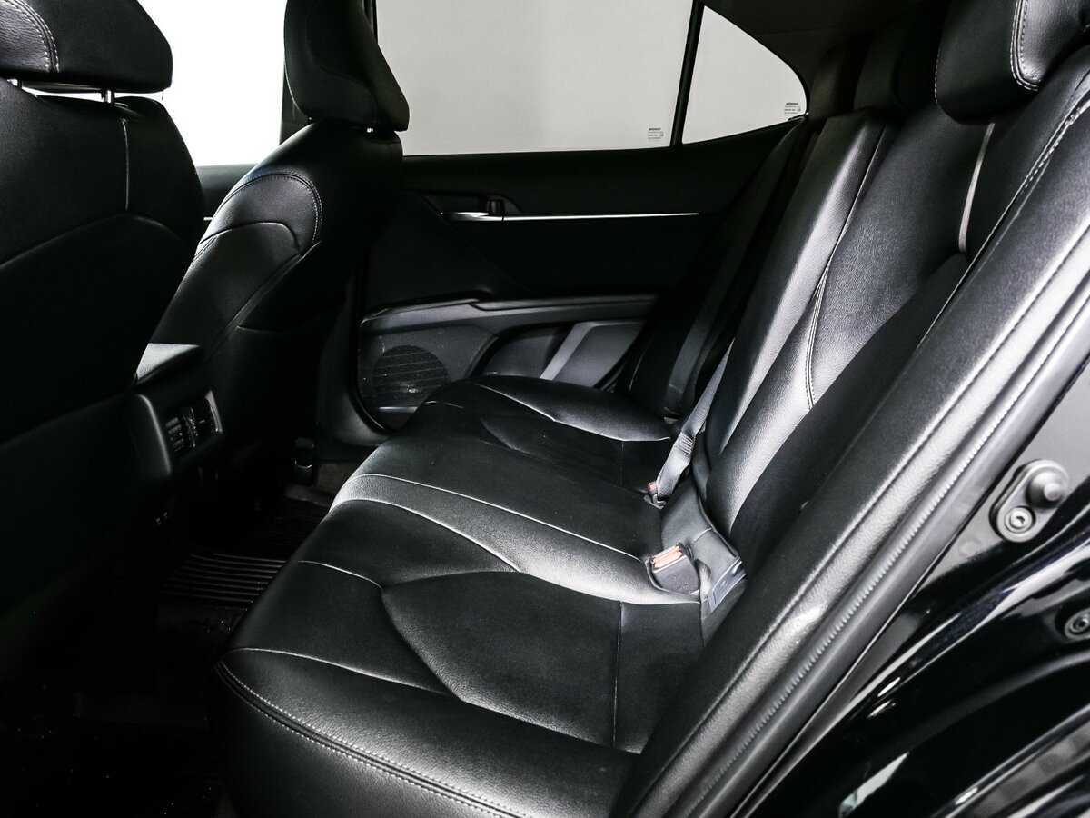Купить Toyota Camry с пробегом. Фото: #11