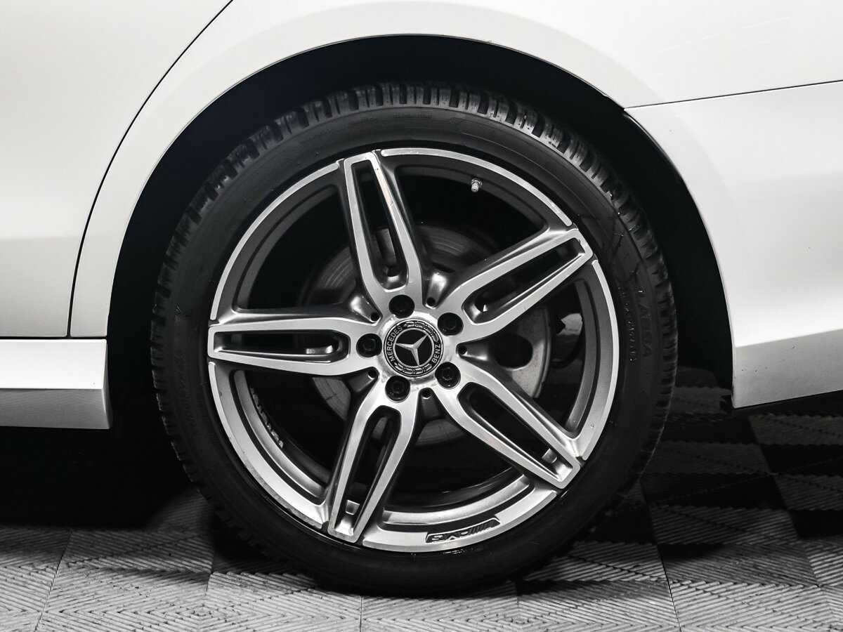 Купить Mercedes-Benz E-Класс с пробегом. Фото: #17