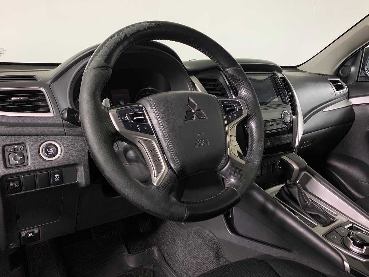 Купить Mitsubishi Pajero Sport с пробегом. Фото: #11