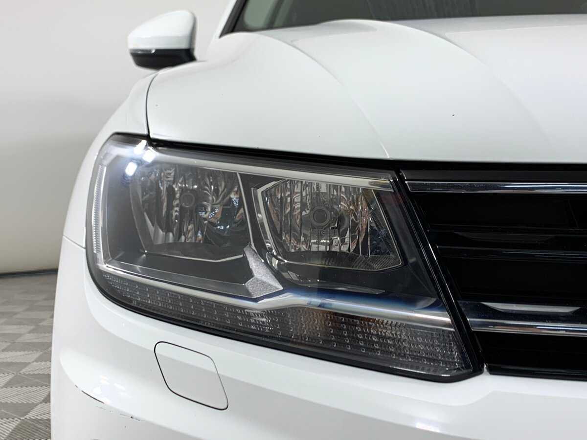 Купить Volkswagen Tiguan с пробегом. Фото: #9